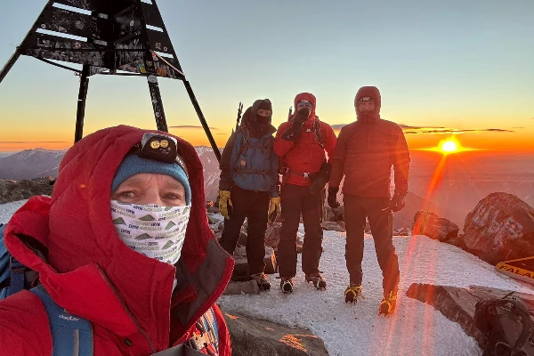 Aventura de Trekking de 3 Días en Toubkal